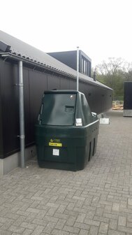 Dieseltank 1350 liter (met kap)