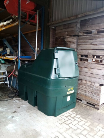 Dieseltank 1350 liter (met kap)