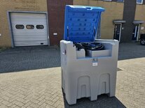 800 liter Dieseltank met 10 meter slang op slanghaspel en met 12 of 230 Volt Dieselvulpomp