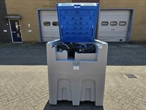 800 liter Dieseltank met 10 meter slang op slanghaspel en met 12 of 230 Volt Dieselvulpomp